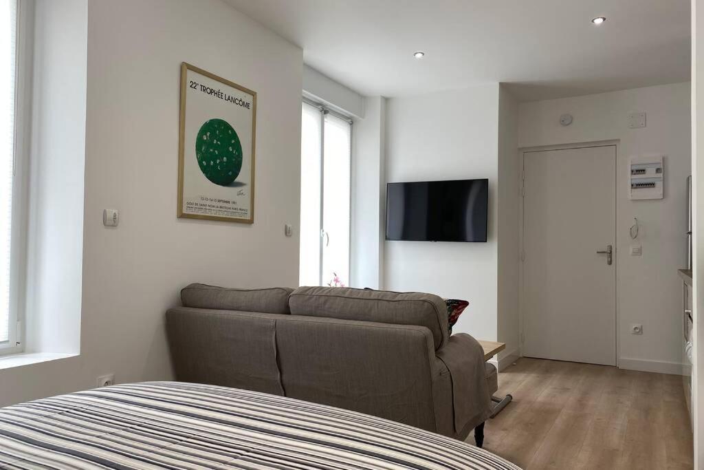 Studio 25M2 Avec Parking Prive - Lycee Roosevelt - Arena - Gare Reims Exterior foto